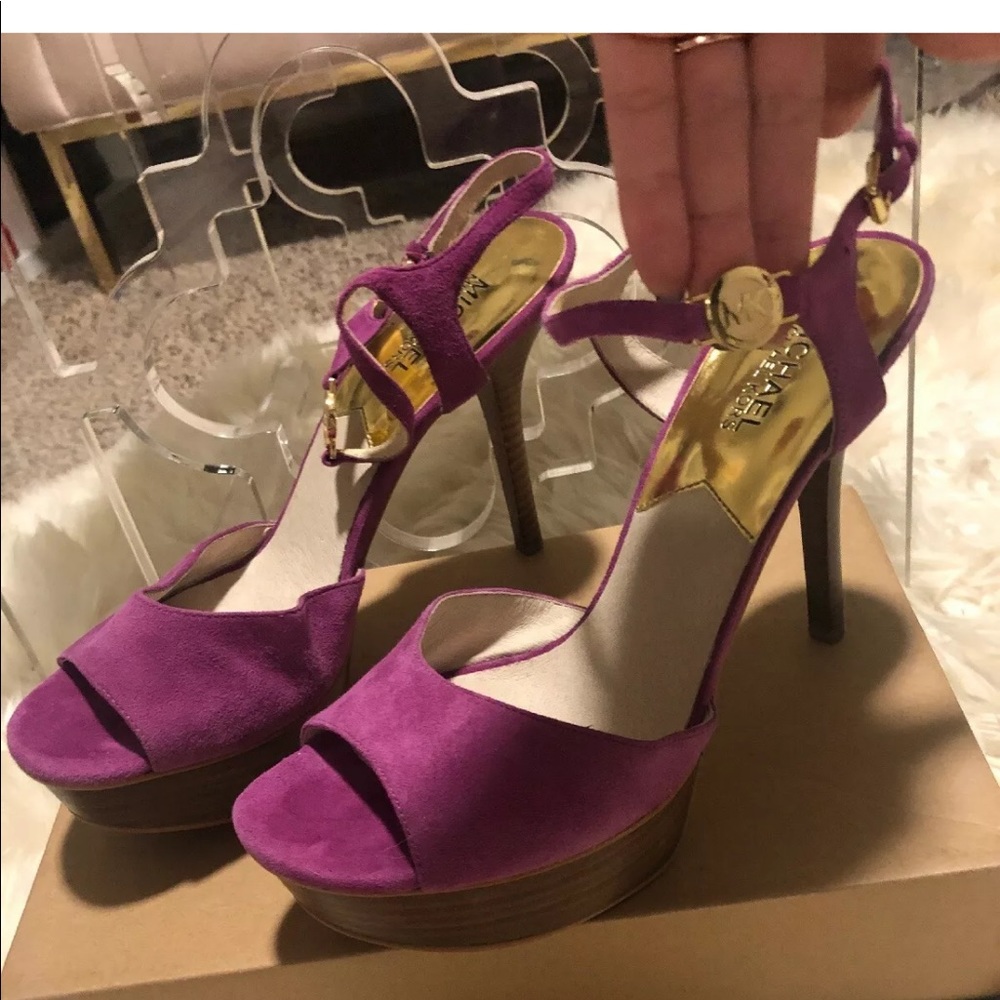 Michael kors suede platform sandals size 9.5
